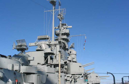 NZ likely to send Navy to watch over anti-whaling protestors