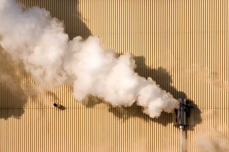 US children put at risk by school's polluting neighbors